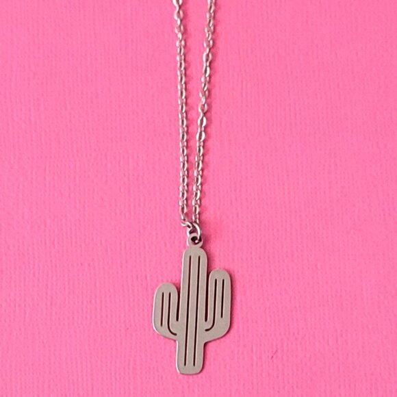CACTUS Stainless Steel Charm Chain Necklace 24" Arizona Western Cowgirl - Picture 8 of 8